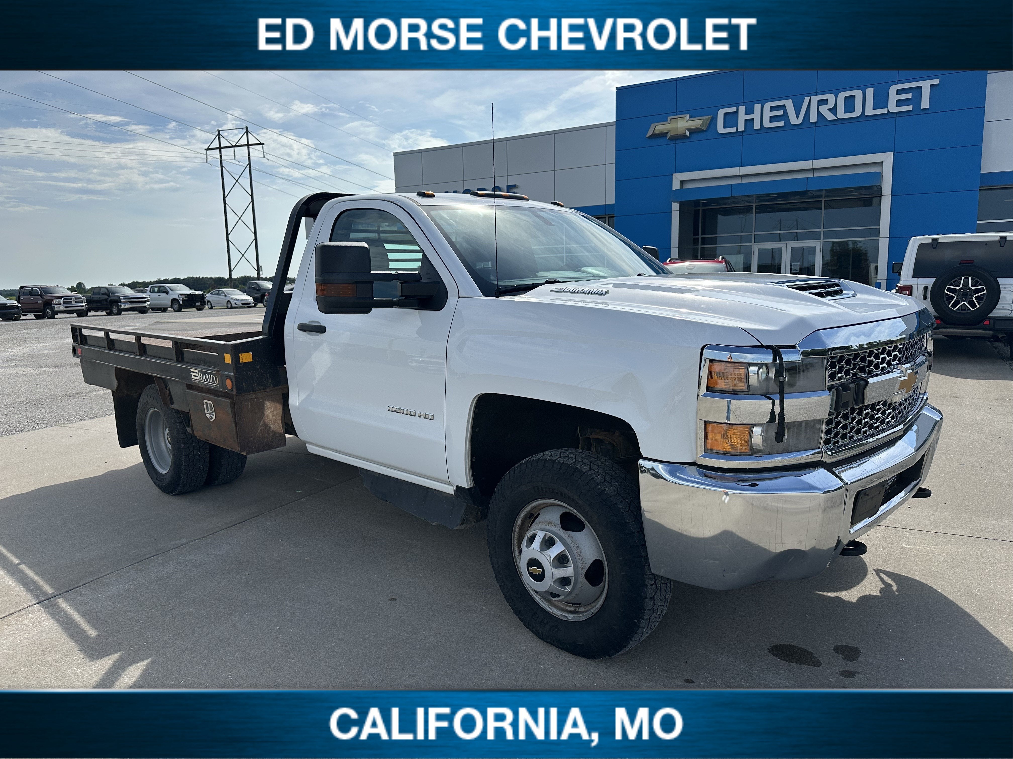 2019 Chevrolet Silverado 3500 HD Chassis Cab WT in Summit White — front three-quarter view